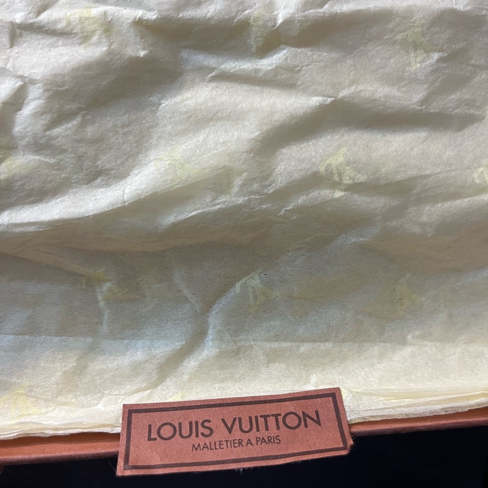 Authentic Louis Vuitton multicolor monogram Murakami Silk Scarf - Picture 4 of 8